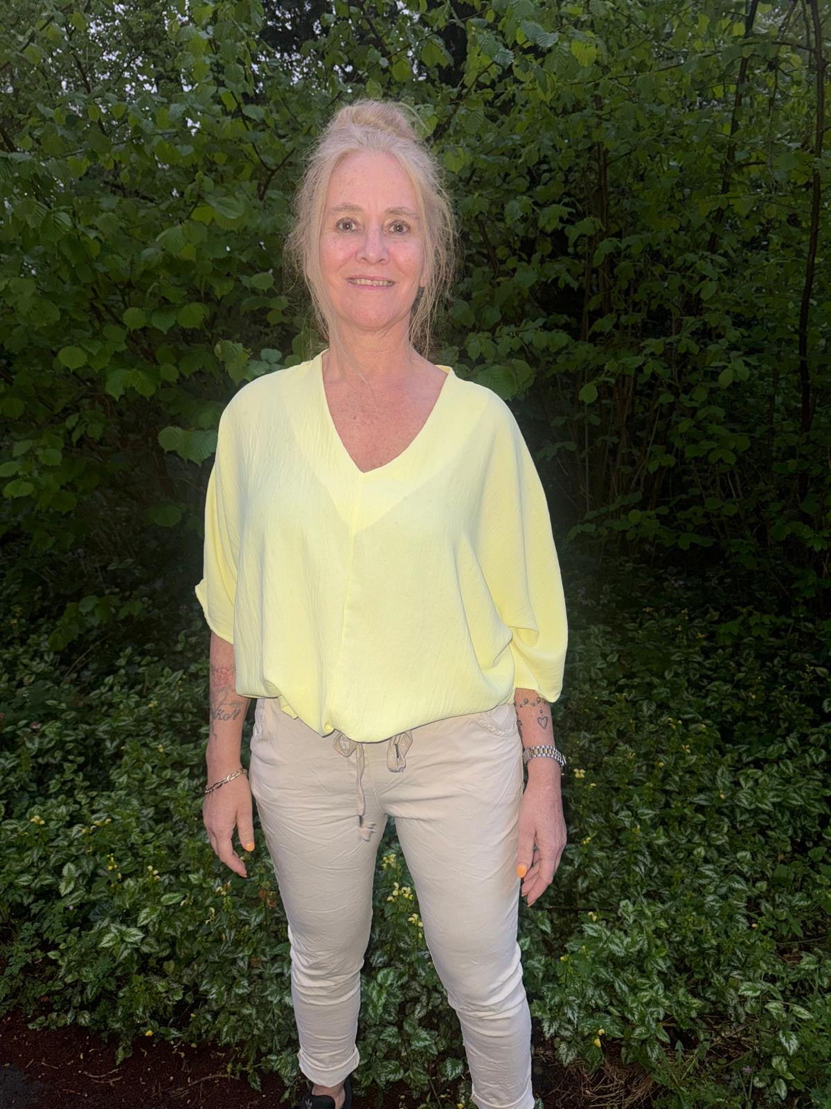 Gele Blouse Mary